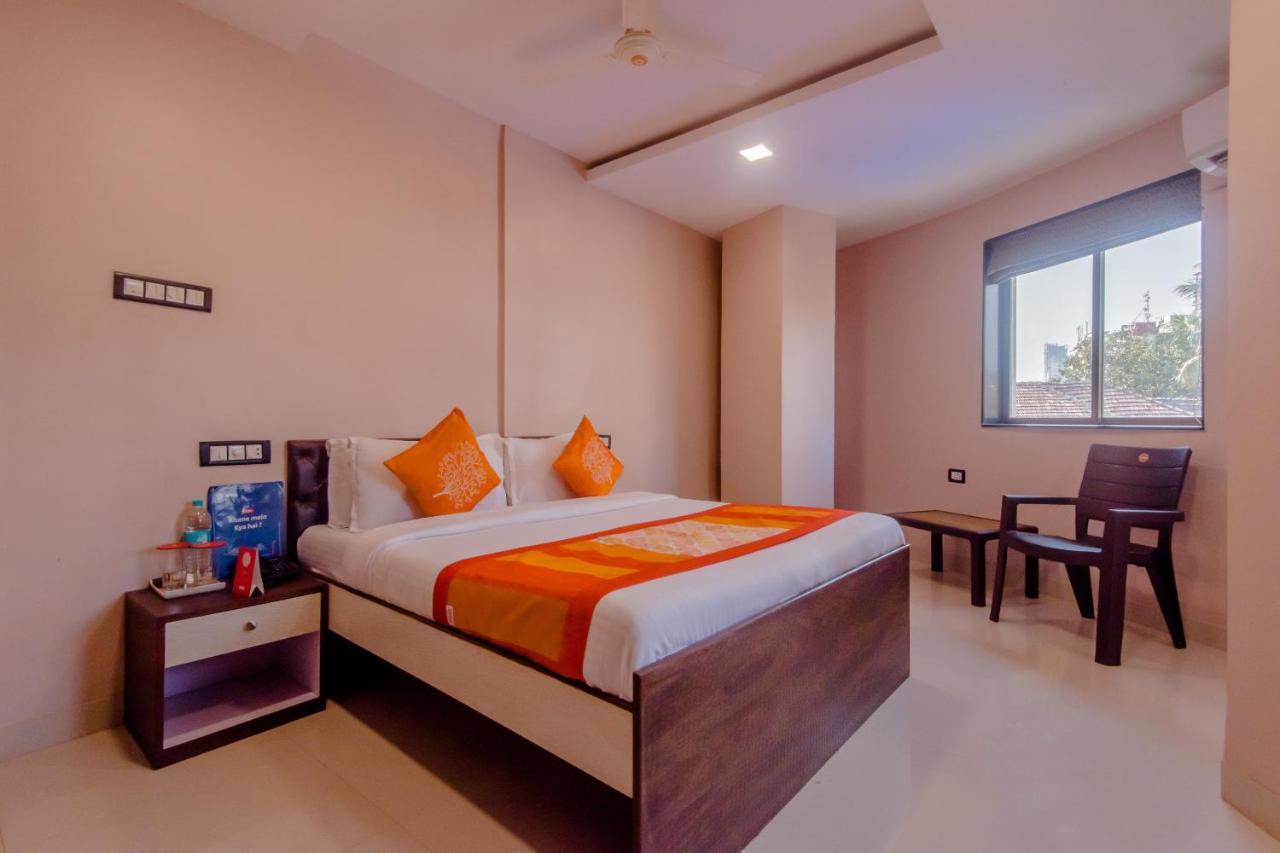 Oyo 9748 Hotel Girgaon Palace Mumbai Kültér fotó